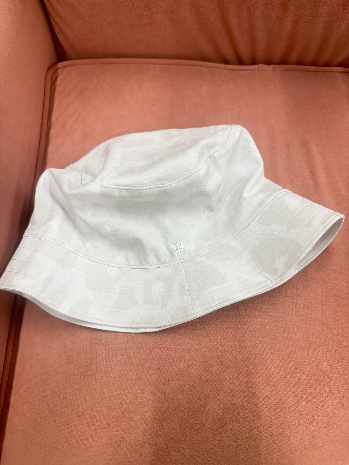 Lululemon bucket hat