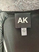 AK Anne Klein Size 8 Casual dress