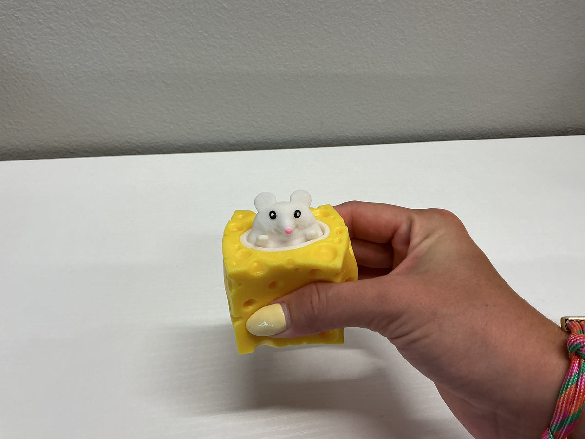 Pop up mouse and cheese