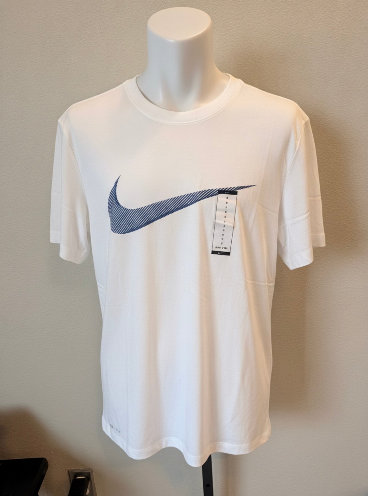 Mens white nike shirt