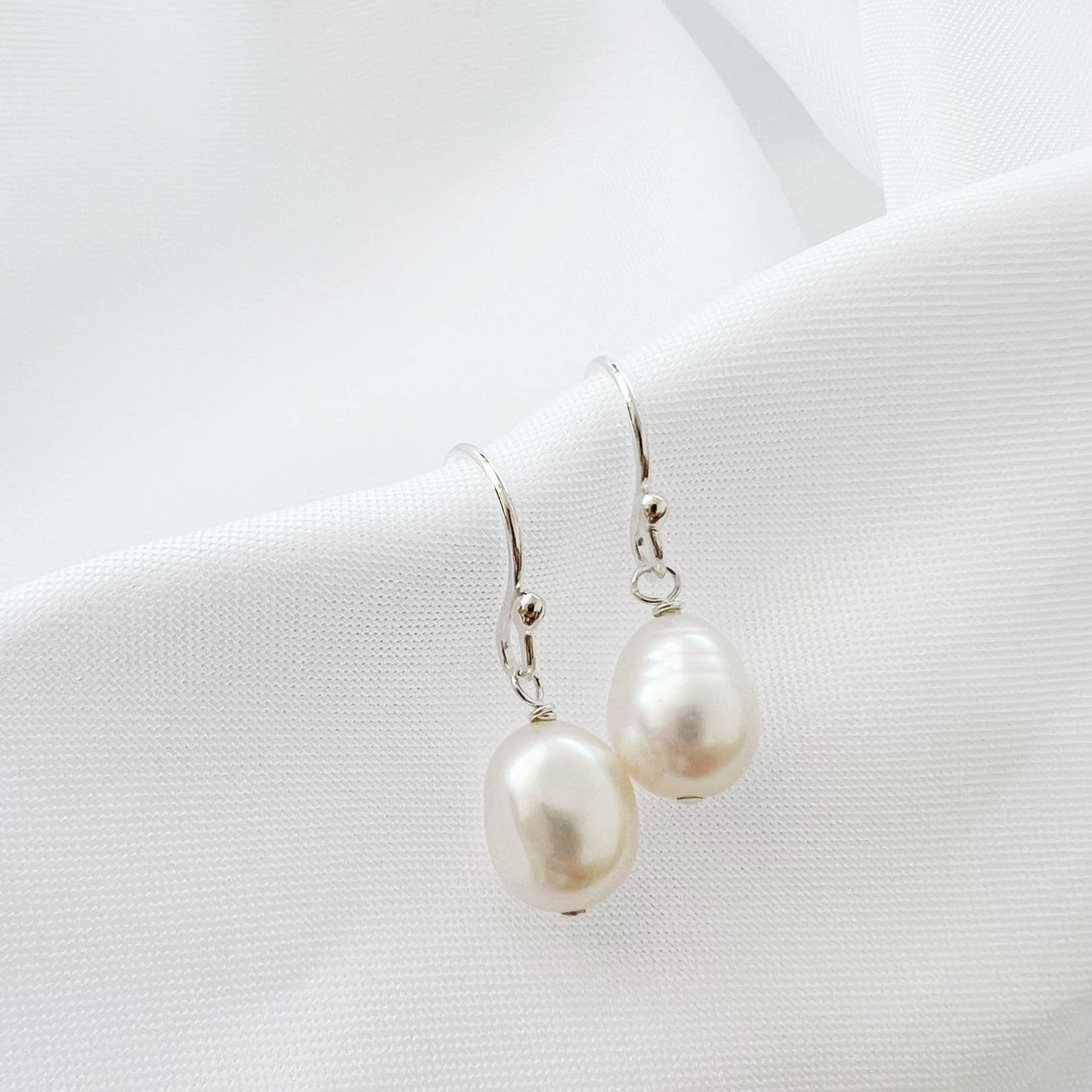 Kaia Freshwater Pearl Dangle Earrings Gold / Silver