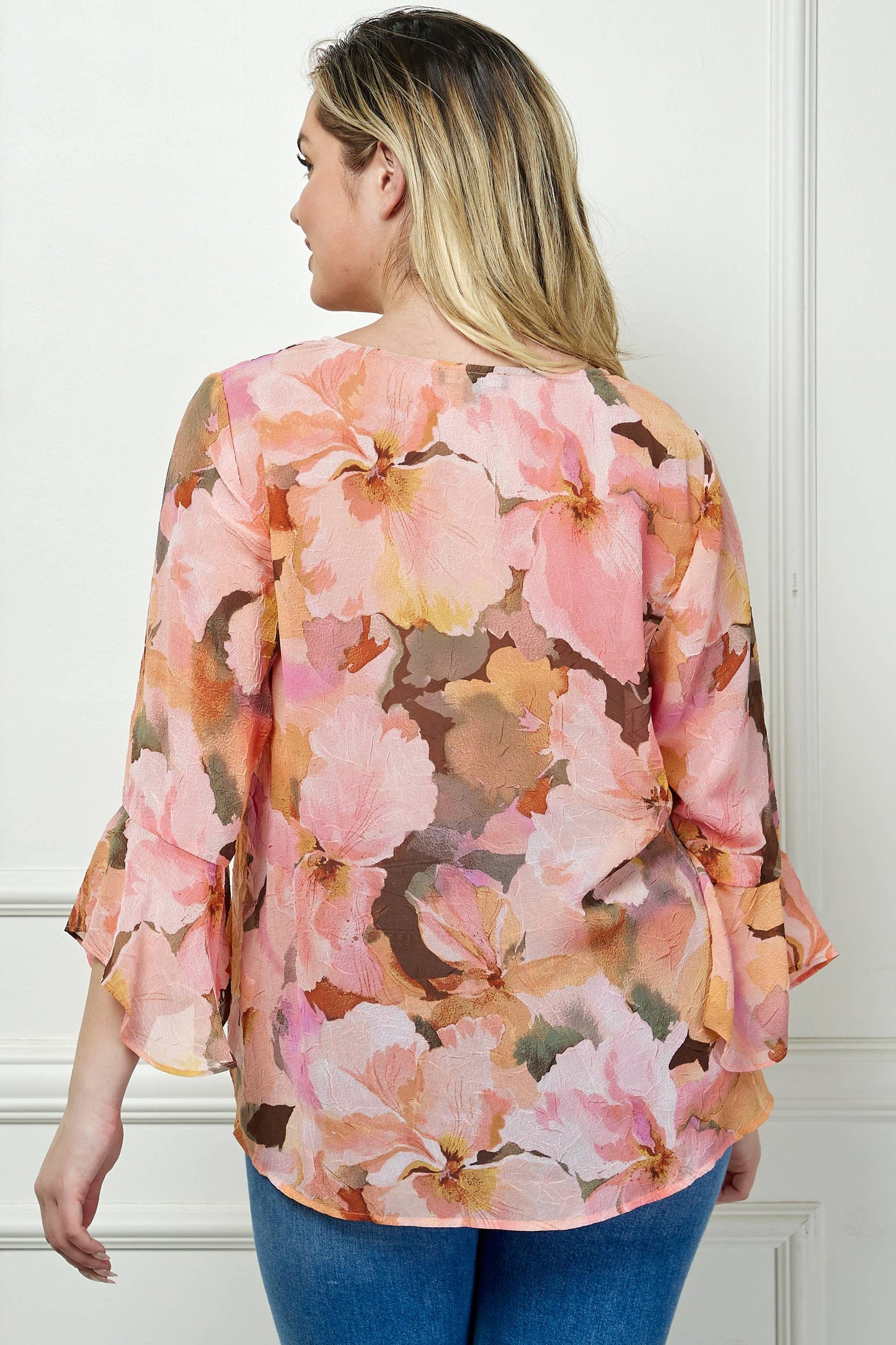 PLUS SIZE RUFFLE SLEEVE V-NECK SWING TOP