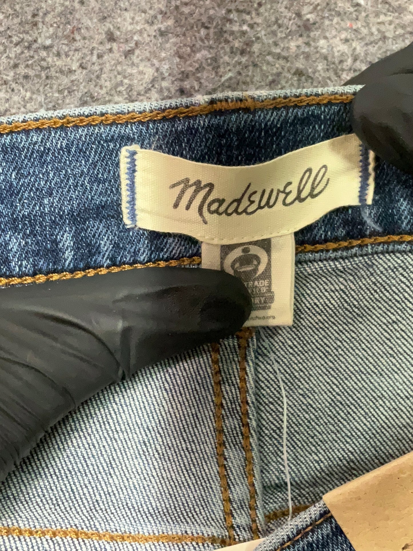 Madewell Stove Pipe Size 25 waist Jeans NWOT