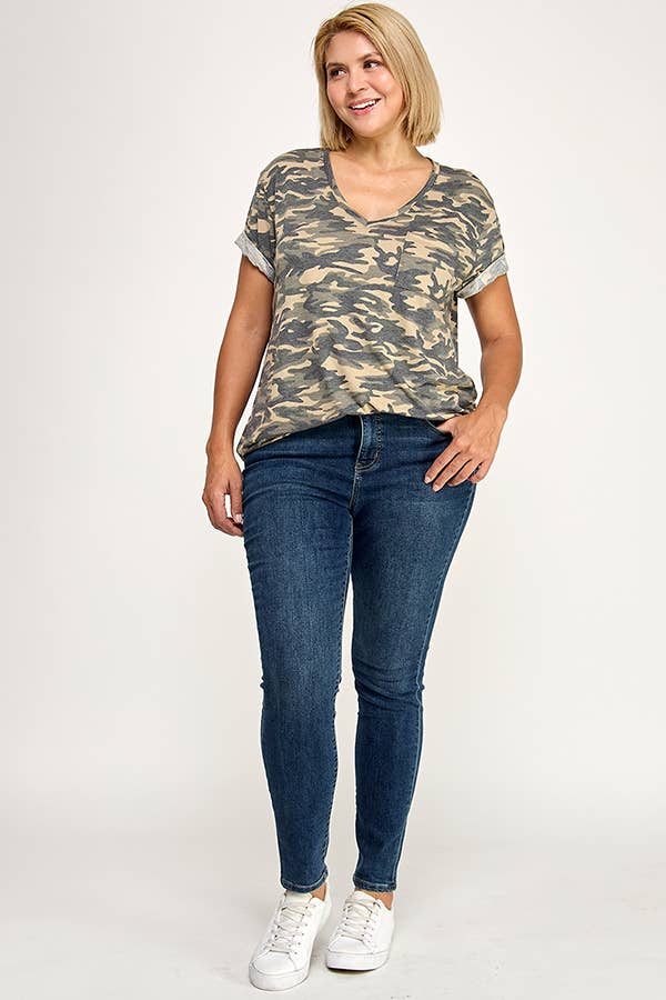 CAMOUFLAGE PRINT S/S WITH FRONT POCKET TOP