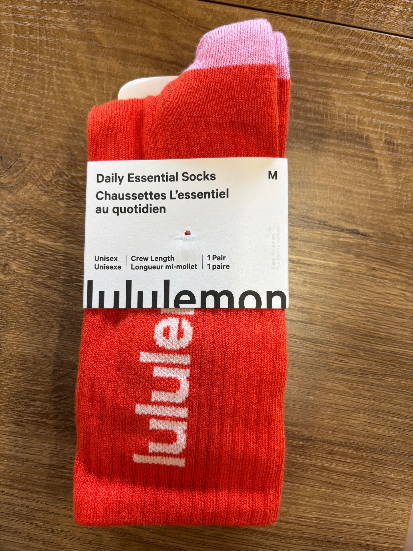 Lululemon daily essential socks