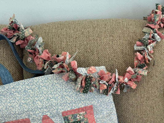 Prairie Pink Garland