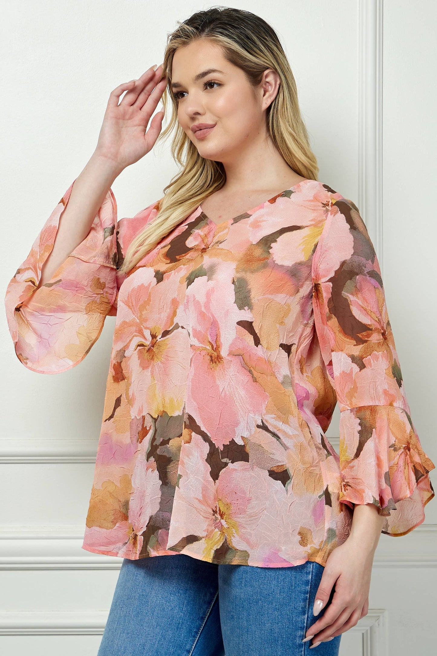 PLUS SIZE RUFFLE SLEEVE V-NECK SWING TOP