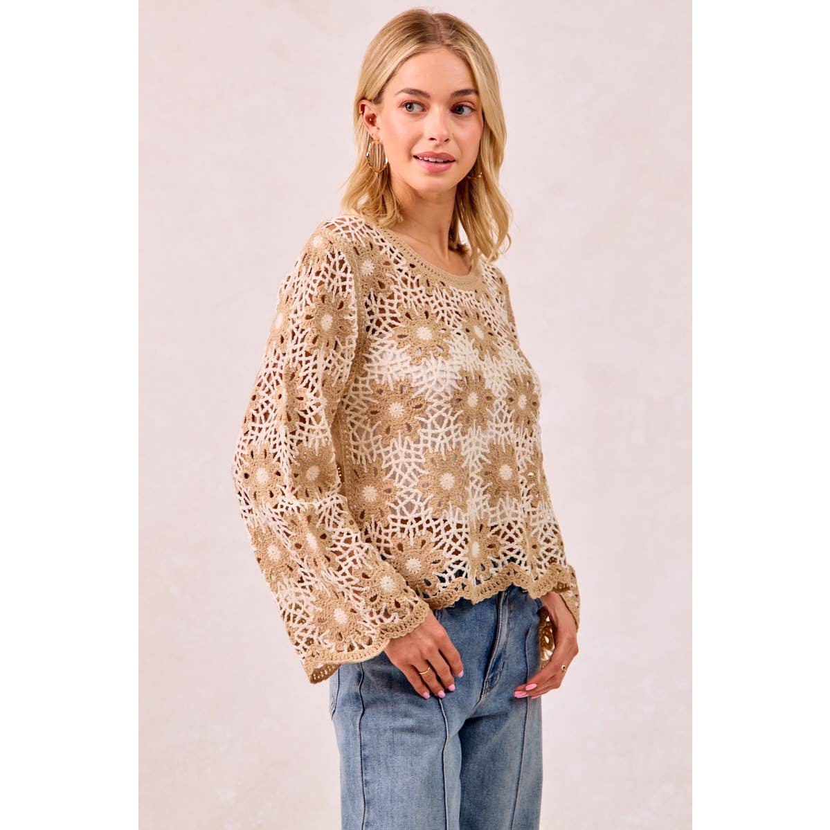 FLOWER CROCHET KNIT TOP