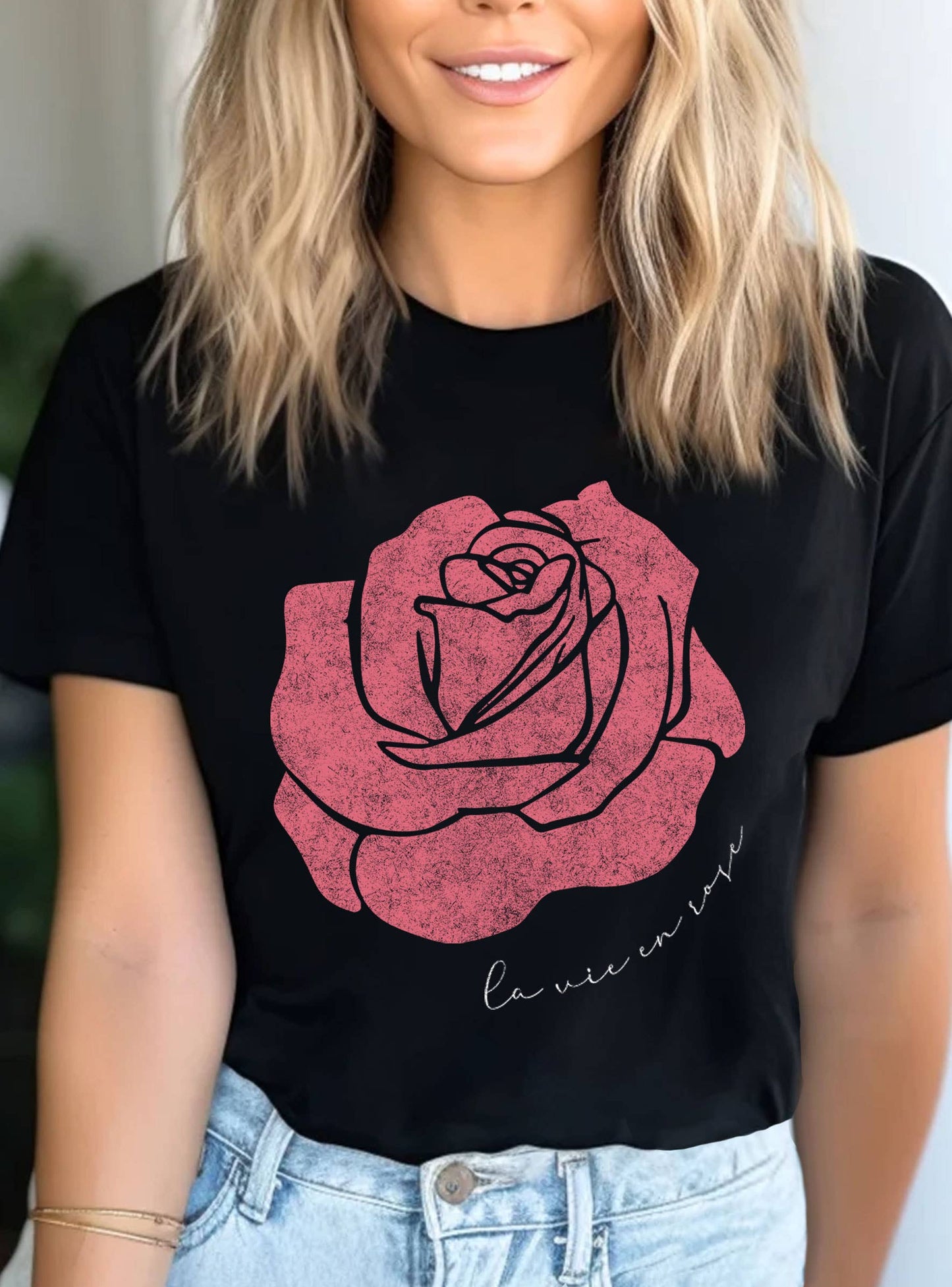 LA VIE EN ROSE GRAPHIC TSHIRTS