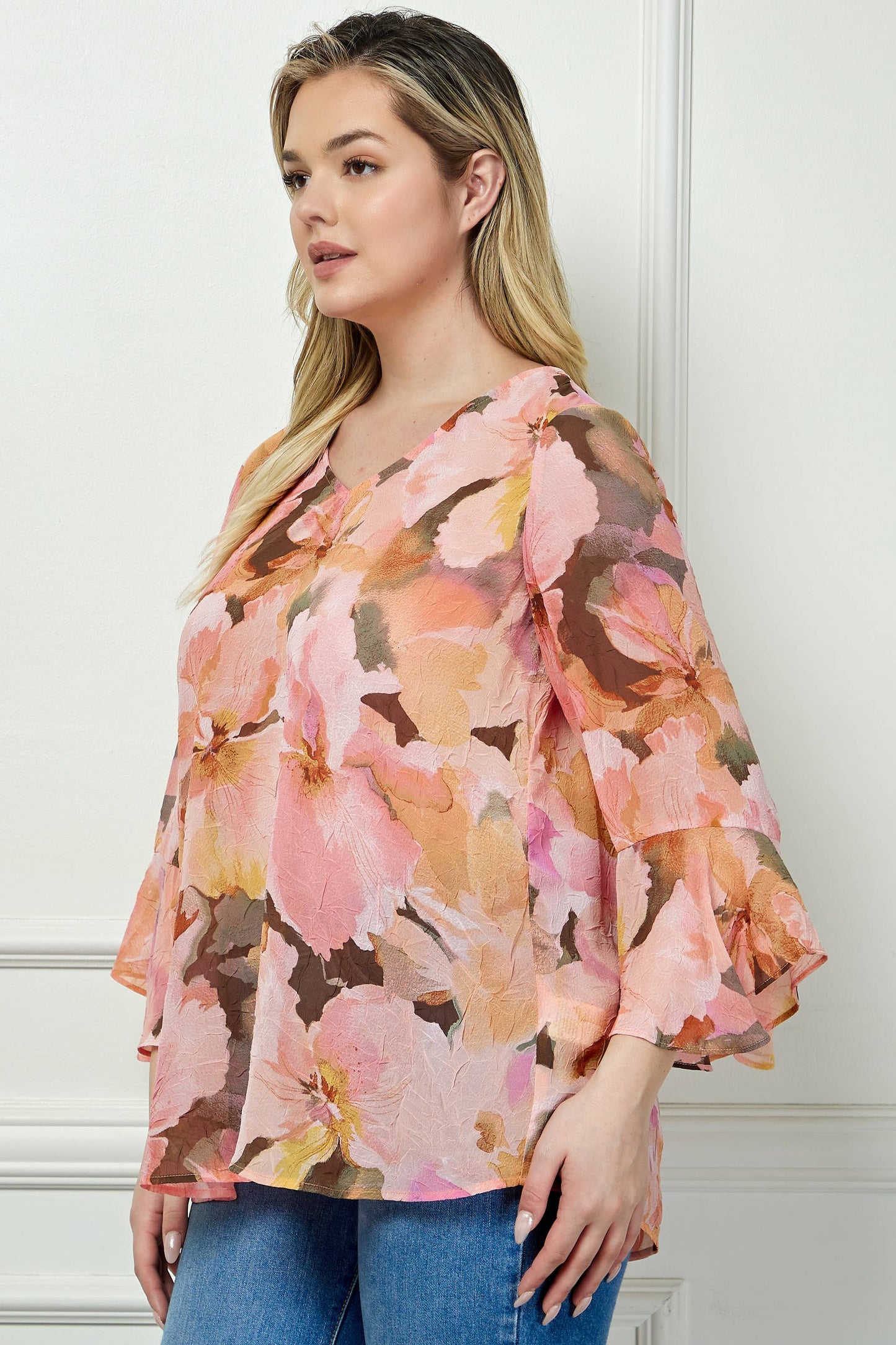 PLUS SIZE RUFFLE SLEEVE V-NECK SWING TOP