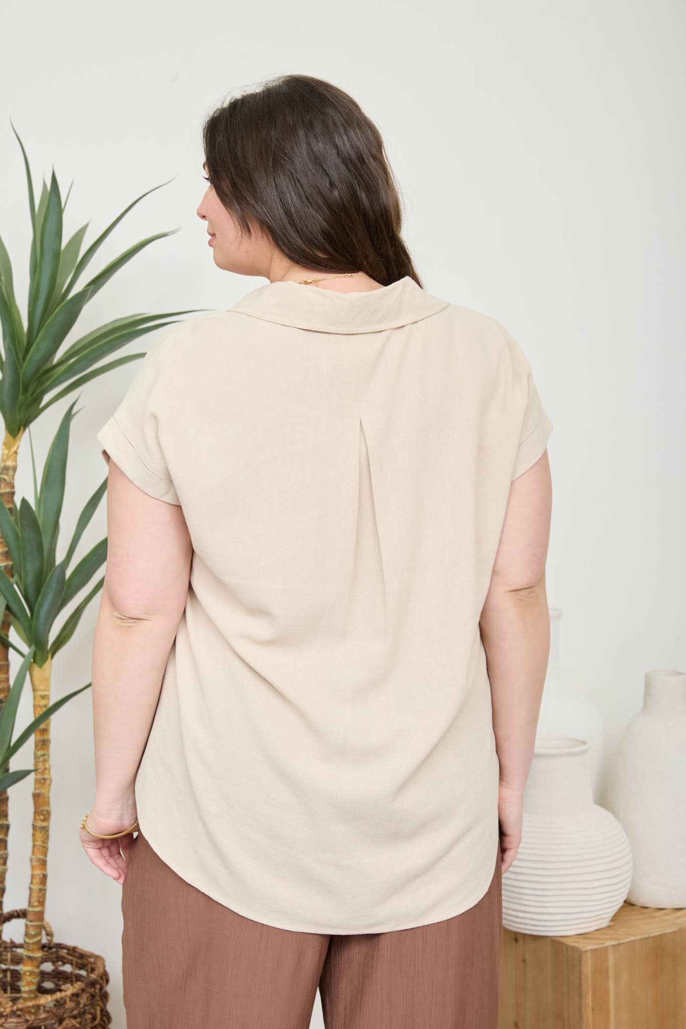 PLUS COLLARED SPLIT NECK CUFF SLEEVE LINEN TOP