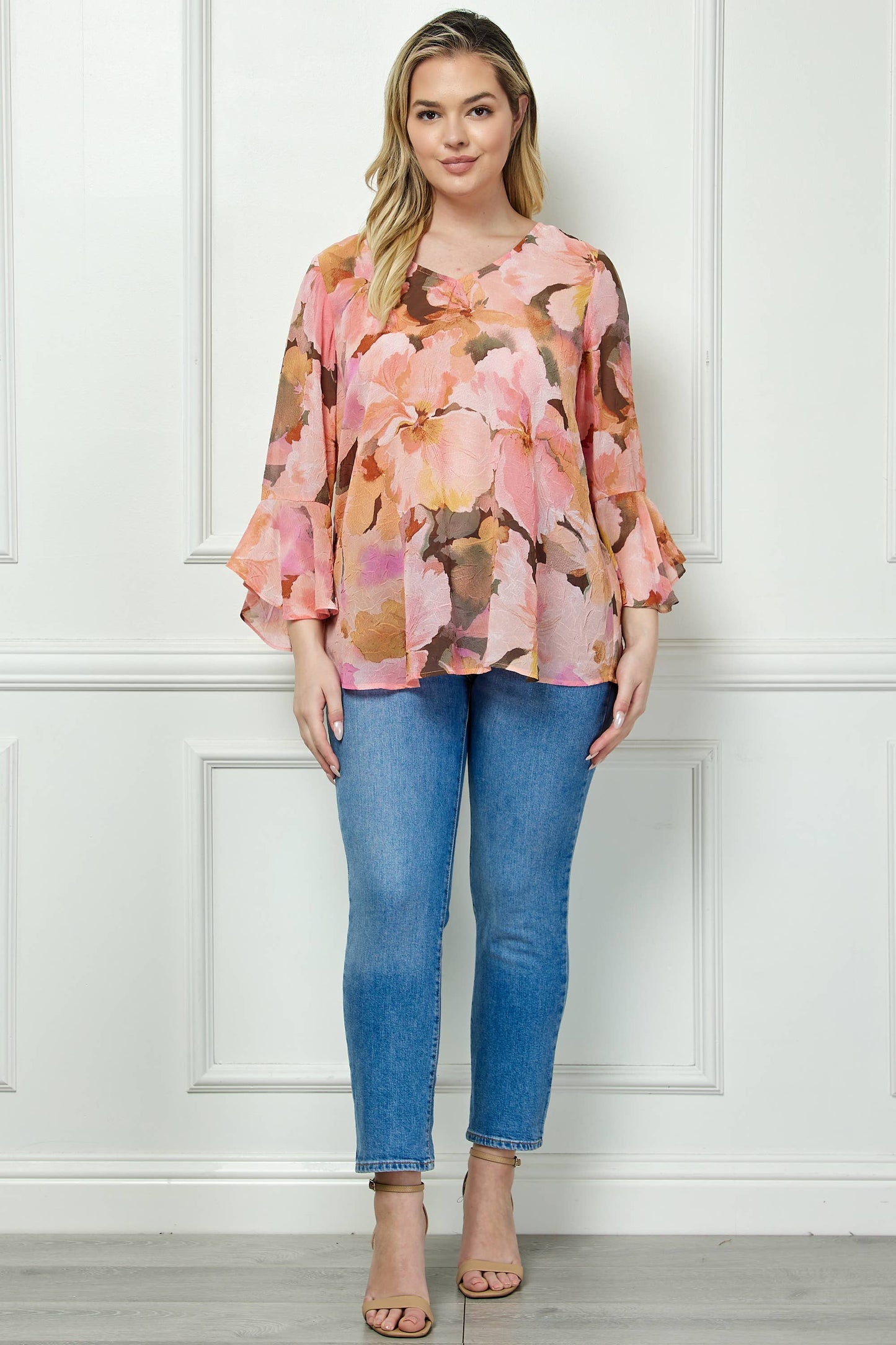 PLUS SIZE RUFFLE SLEEVE V-NECK SWING TOP