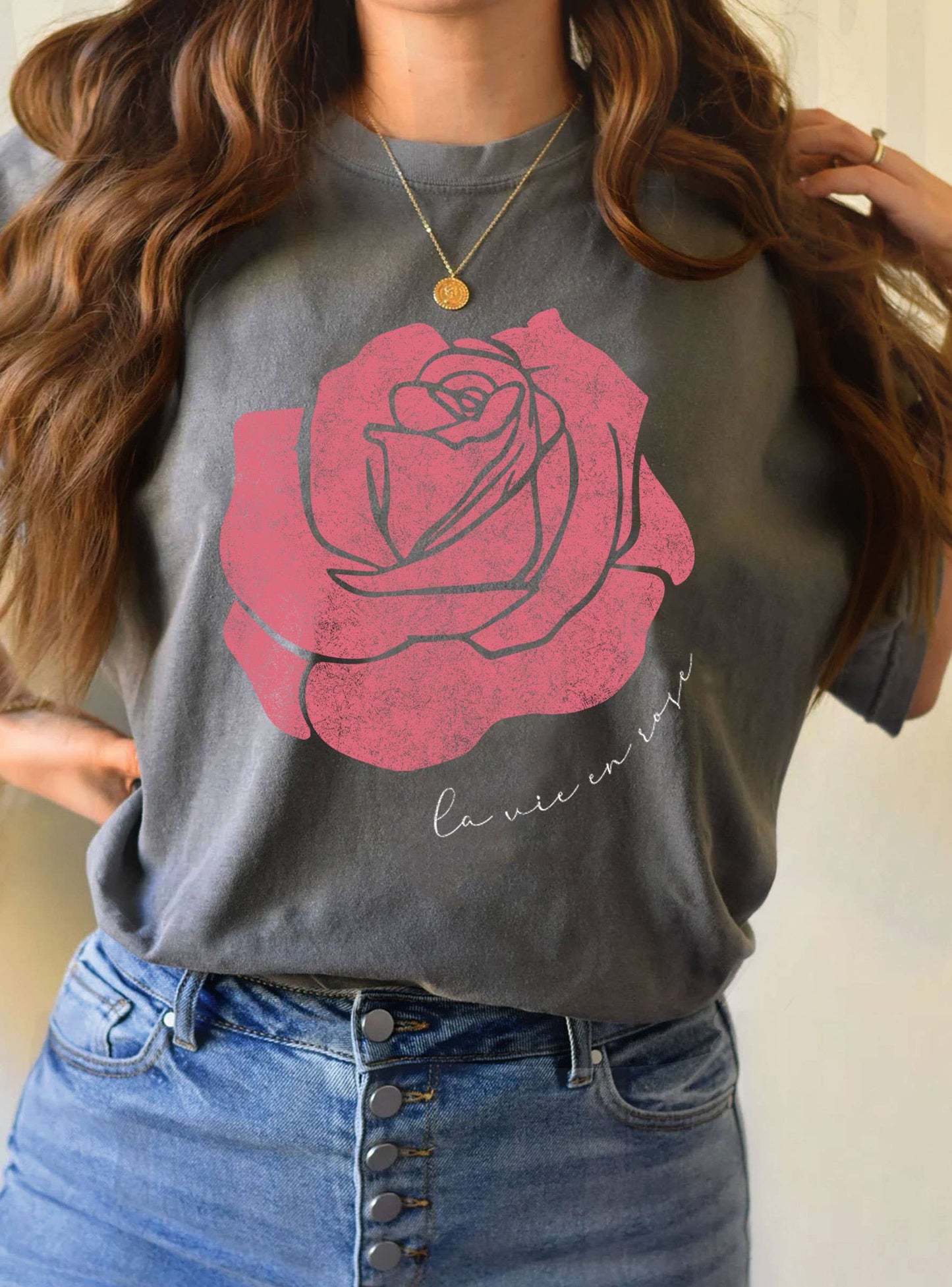 LA VIE EN ROSE GRAPHIC TSHIRTS