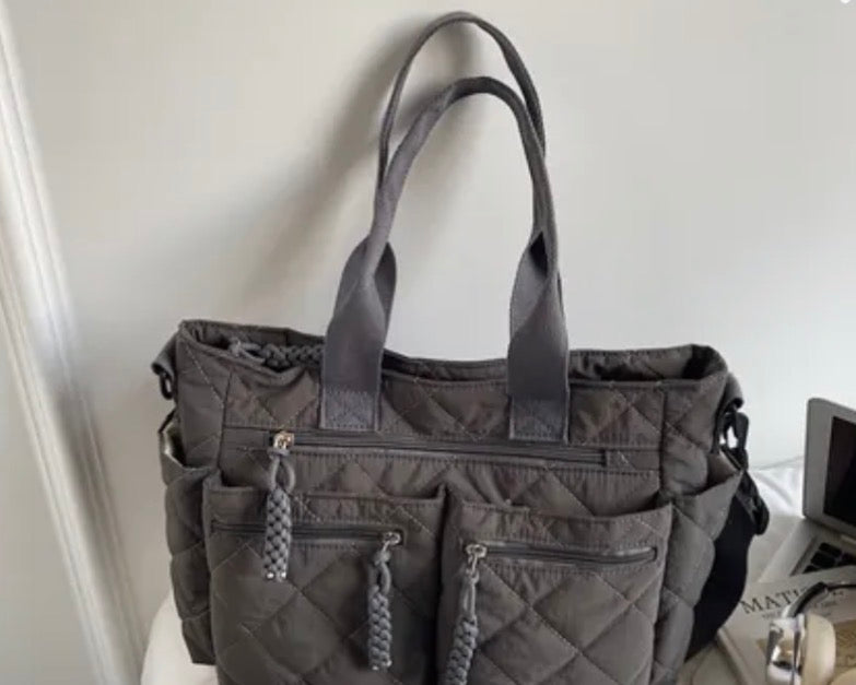 Nylon tote bag