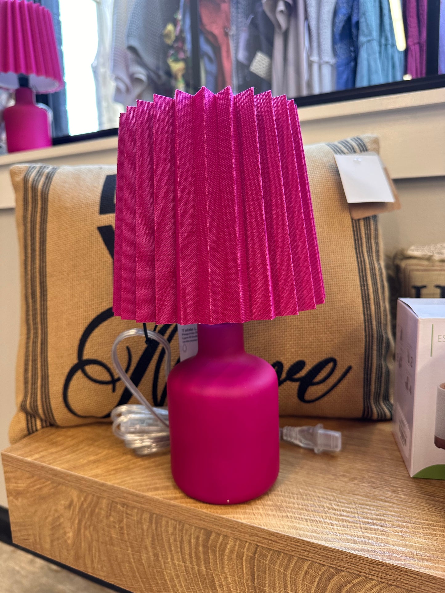 Table lamp