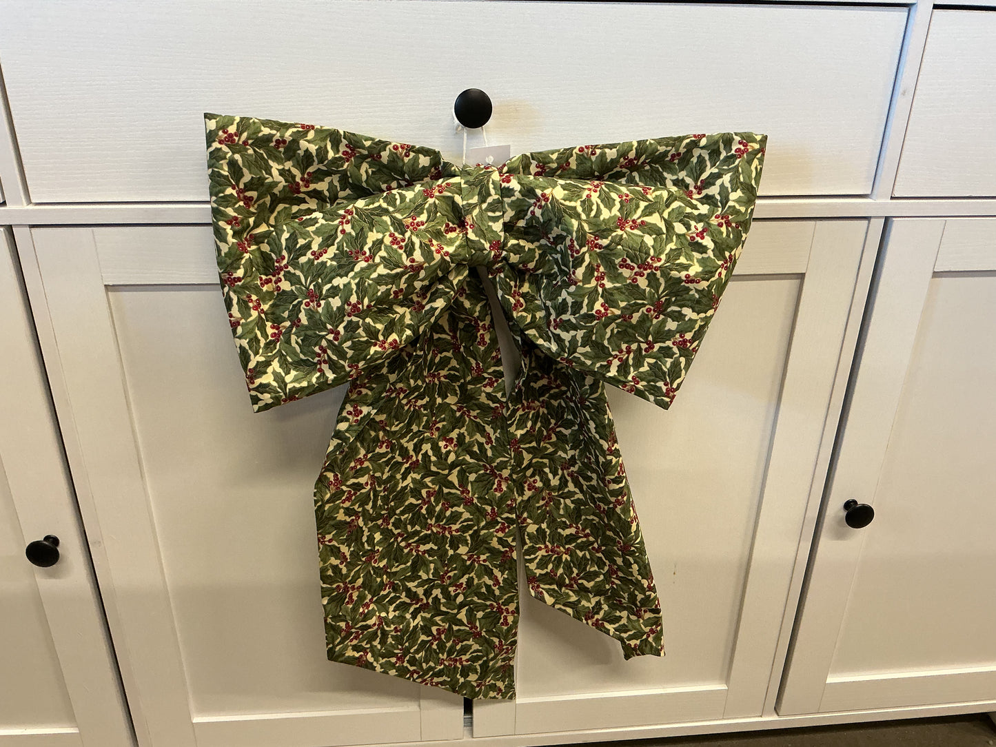 HOLIDAY ASSORTMENT DOOR BOW