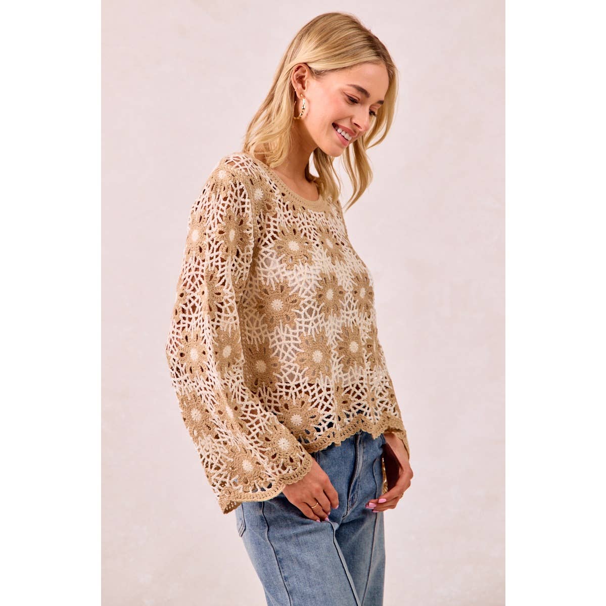 FLOWER CROCHET KNIT TOP