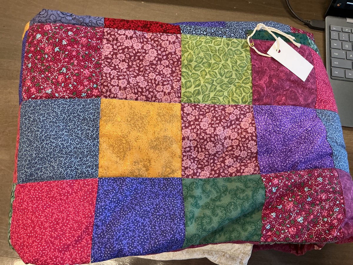 JEWEL PLAID CLASSIC QUILT